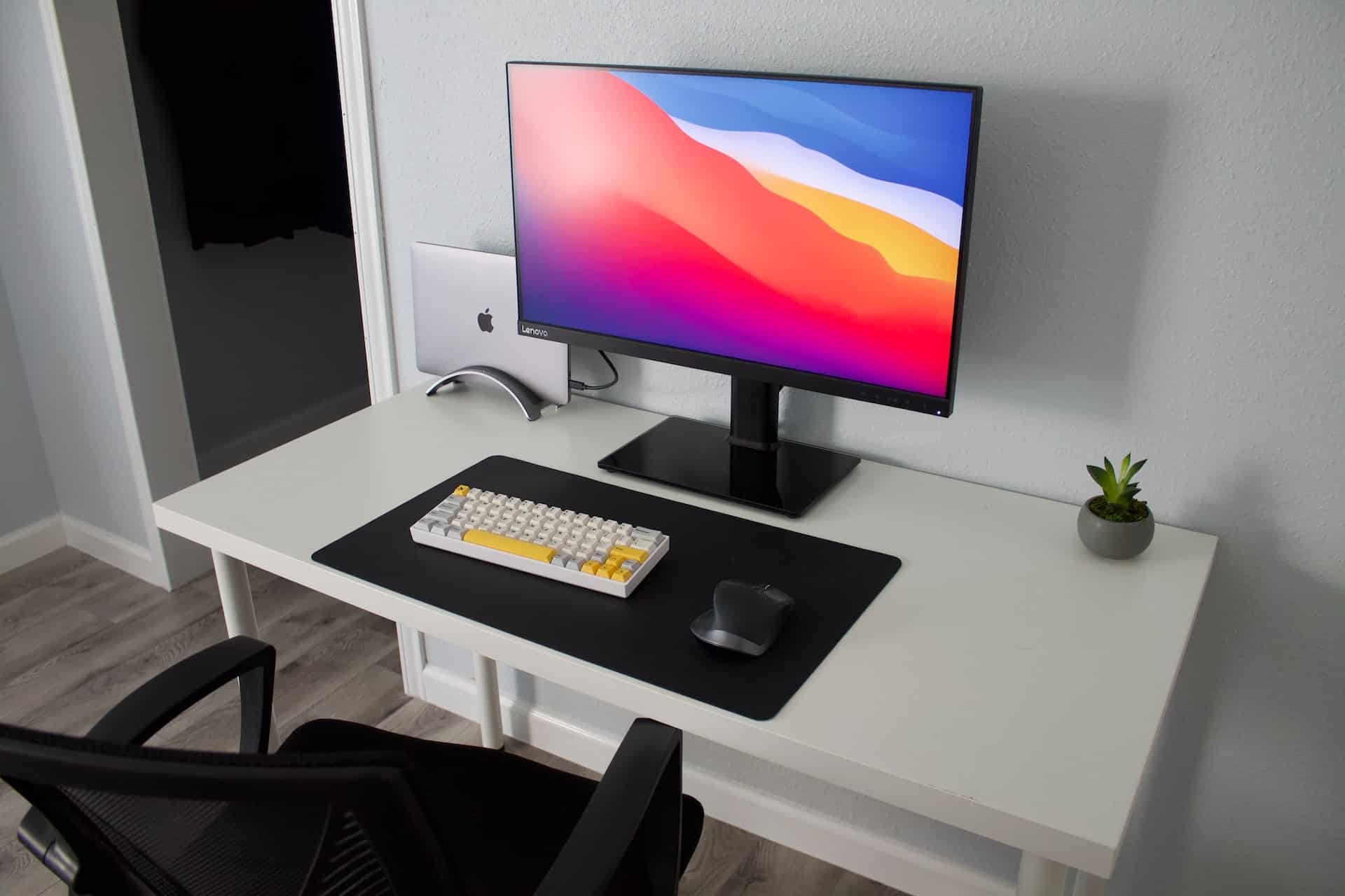 keyboard shown along with pc