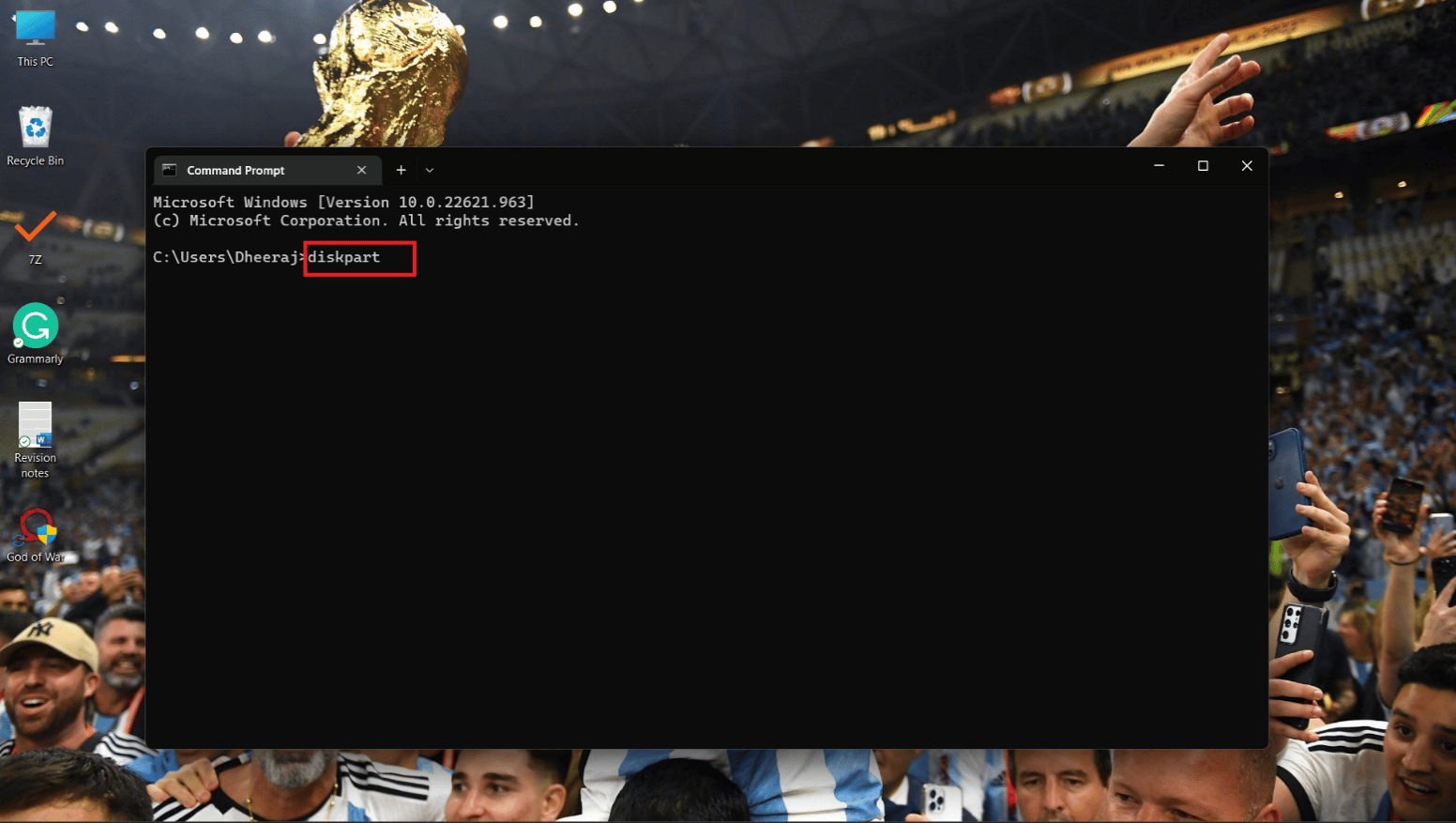 type the command diskpart in the command window that opens and press the Enter key