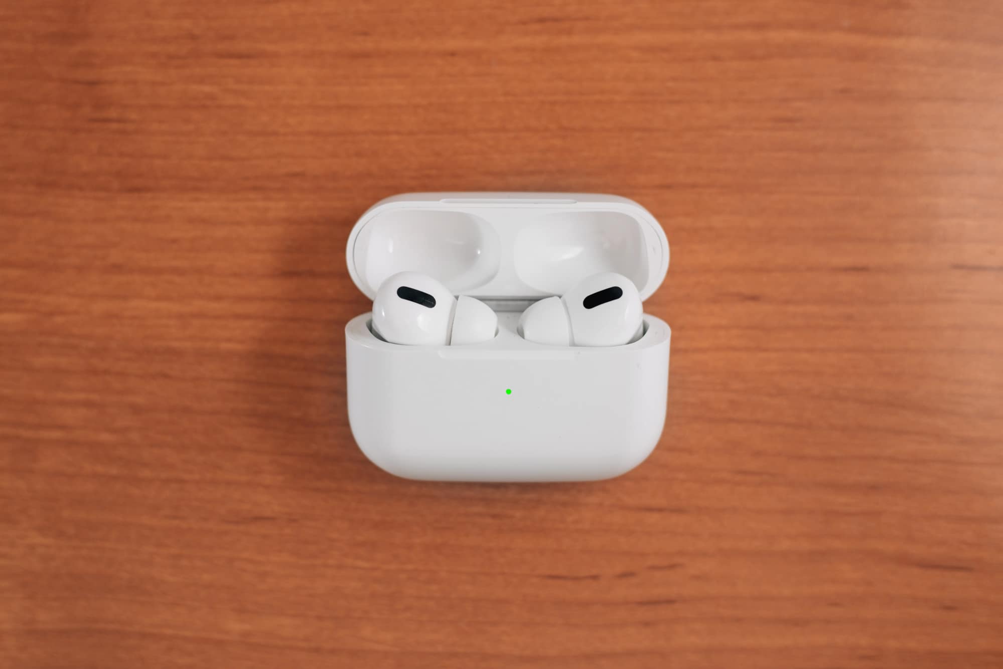 airpods | how to connect airpods with dead case