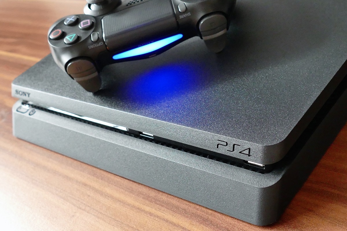 PS4 Console and Controller. Fix PS4 Controller Won’t Connect to Console